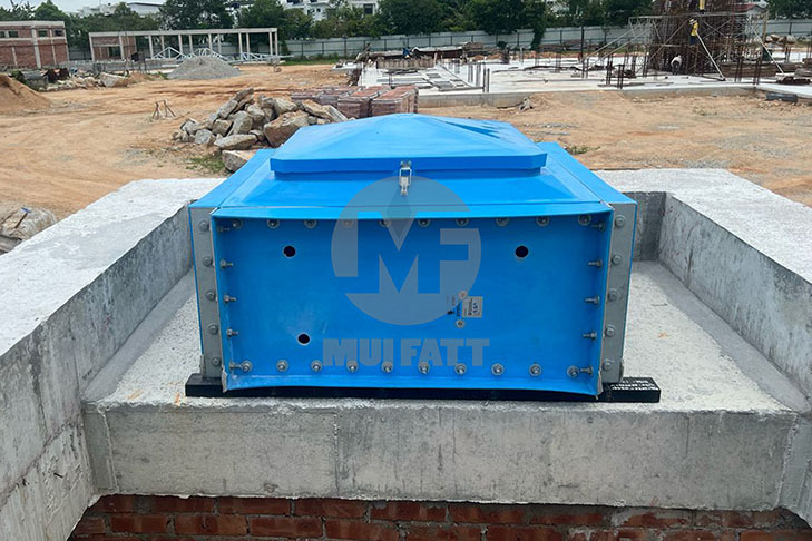 GRP sectional panel tank featuring bolted side panels and corrosion-resistant material for Klinik Kesihatan 2 Sendayan water storage.