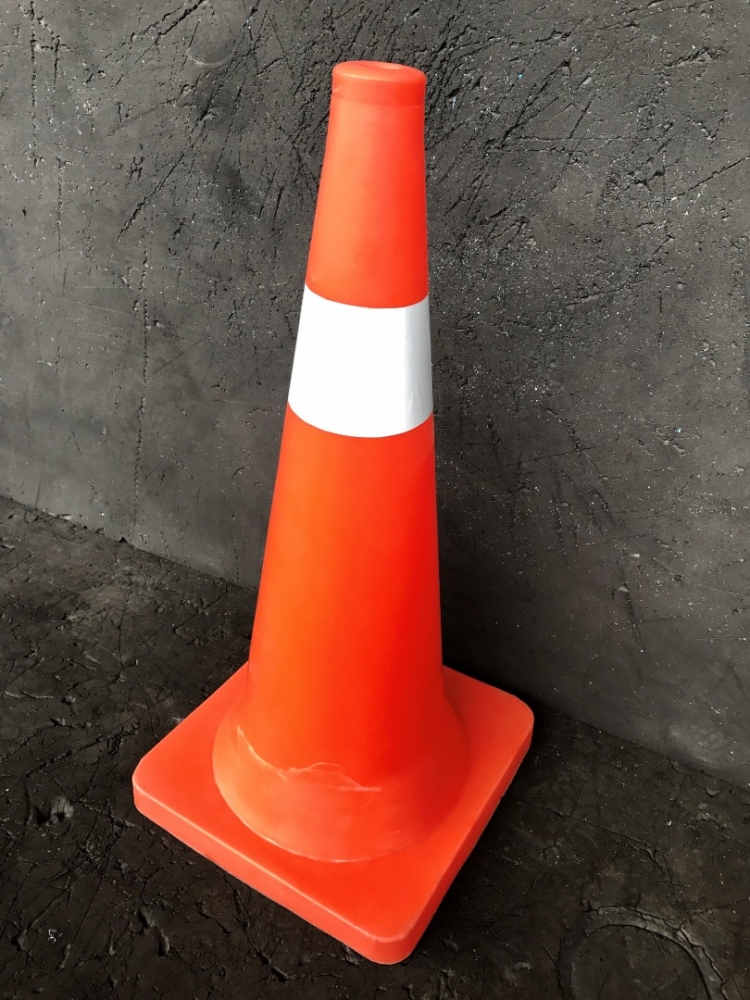 Traffic Cone : Model TC-18
