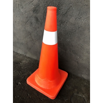 Traffic Cone : Model TC-18