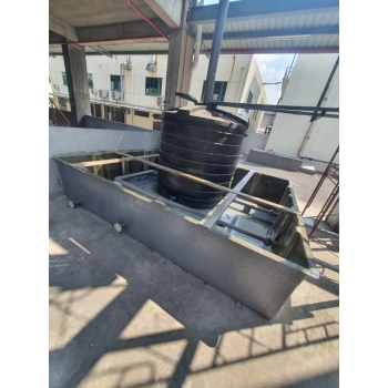 Fiberglass reinforced plastics double containment tank