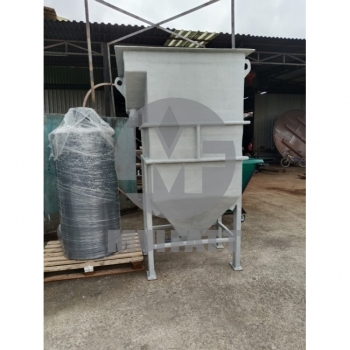 FRP Square Tank with Pyramid Base (Primary Clarifier)