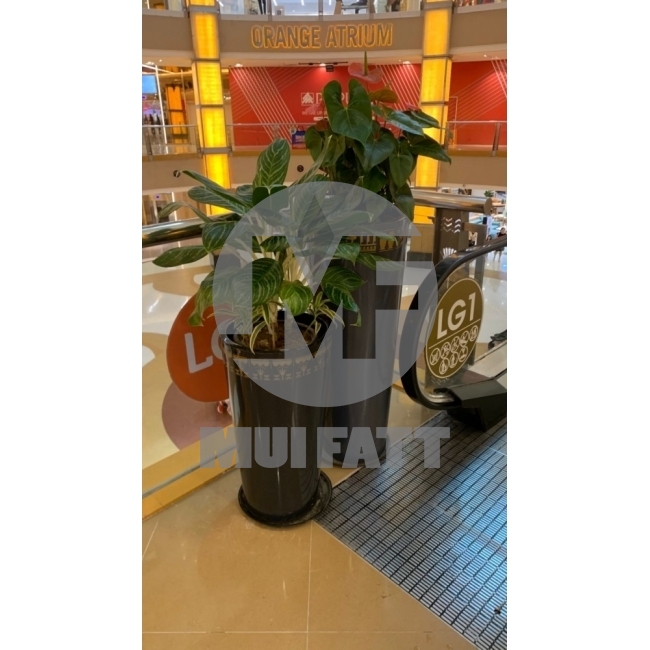 Delta III Round FRP Planter Pot (400 dia x 1100 H mm)