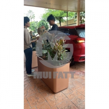 Pin You Cube Rectangular FRP Planter Box (600 x 600 x 600 H mm) thumbnail 1